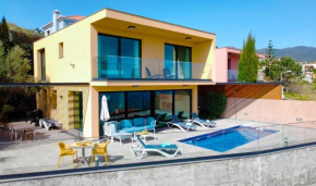 Eden Sun - A Modern Luxury Villa with a Panoramic View